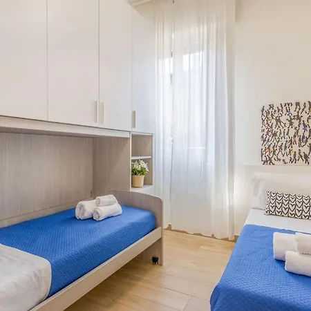 Mutina Luxlife Close To Center - Free Parking Appartement