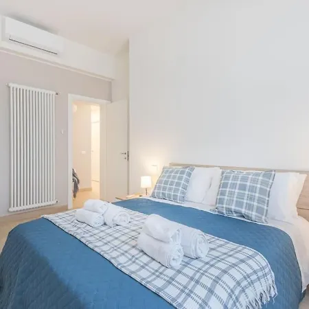 Mutina Luxlife Close To Center - Free Parking Apartment