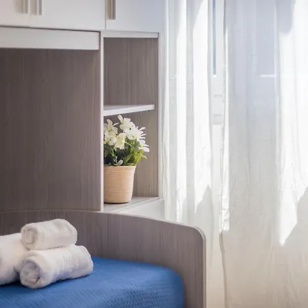 Mutina Luxlife Close To Center - Free Parking Appartement *