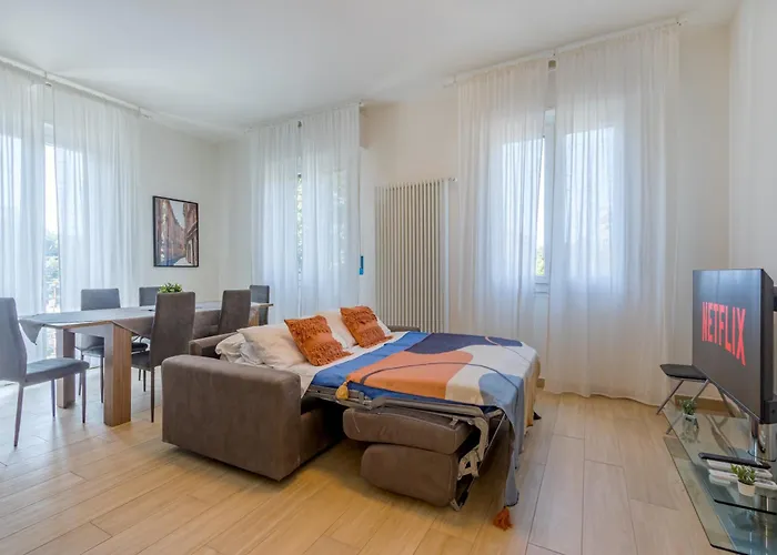 Mutina Luxlife Close To Center - Free Parking 公寓