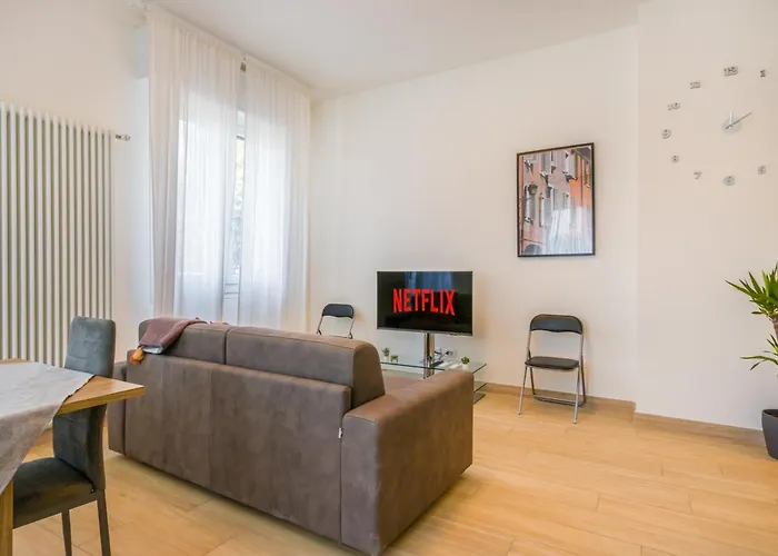 Mutina Luxlife Close To Center - Free Parking Apartment